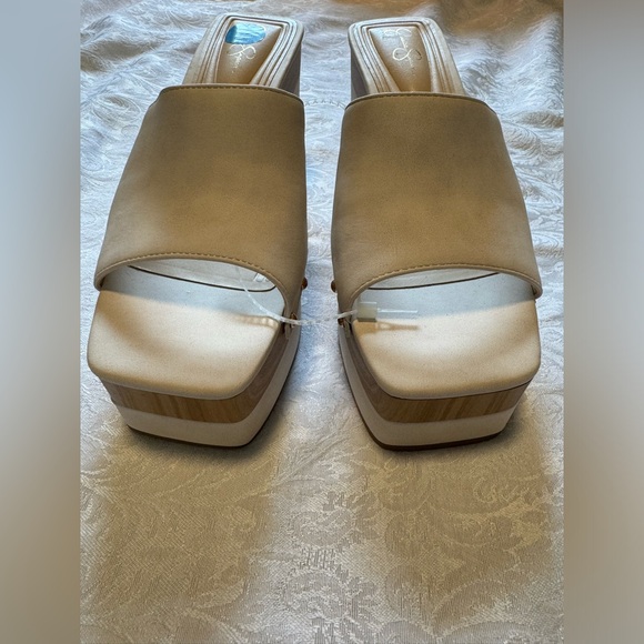 Jessica Simpson Charlete Womens 9 Studded Slide Platform Heels White Brown Y2K - Picture 9 of 12
